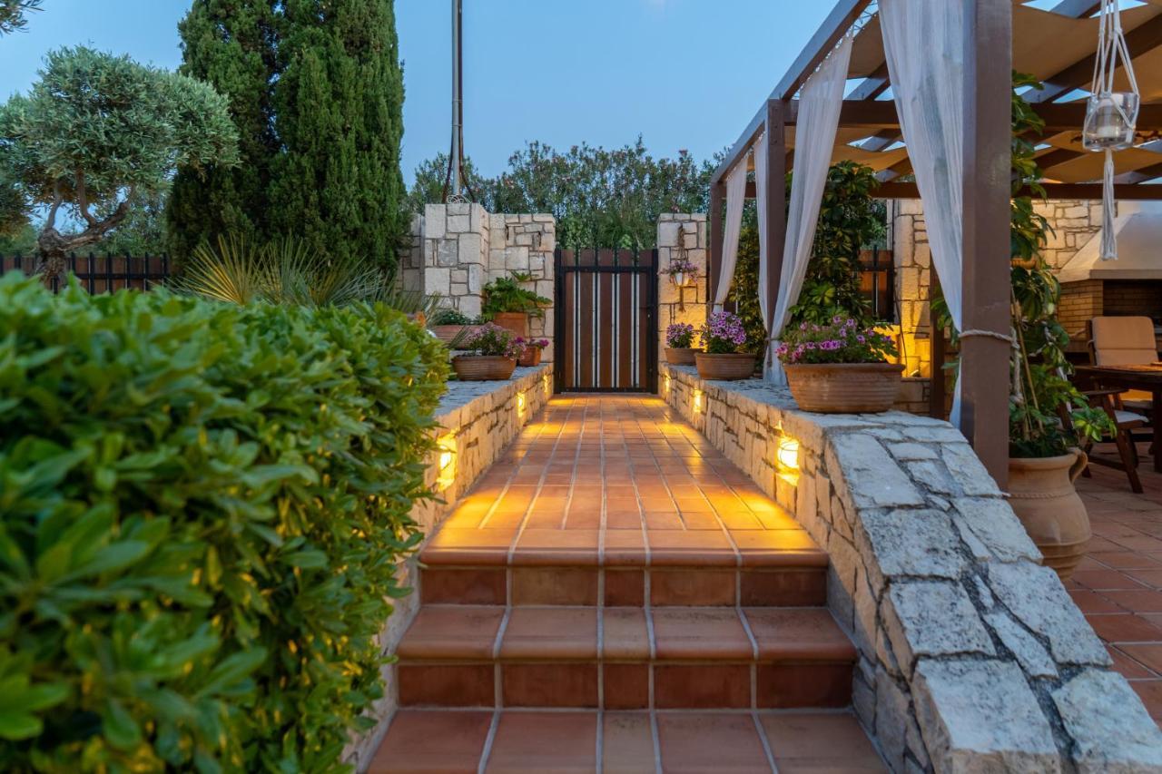 Green Acre Villa Картерос Екстериор снимка